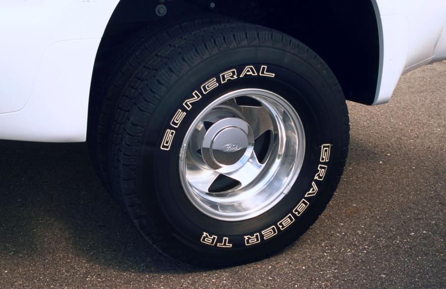 Ford F-350 Super Duty 1999 года  (фото 76 из 82)